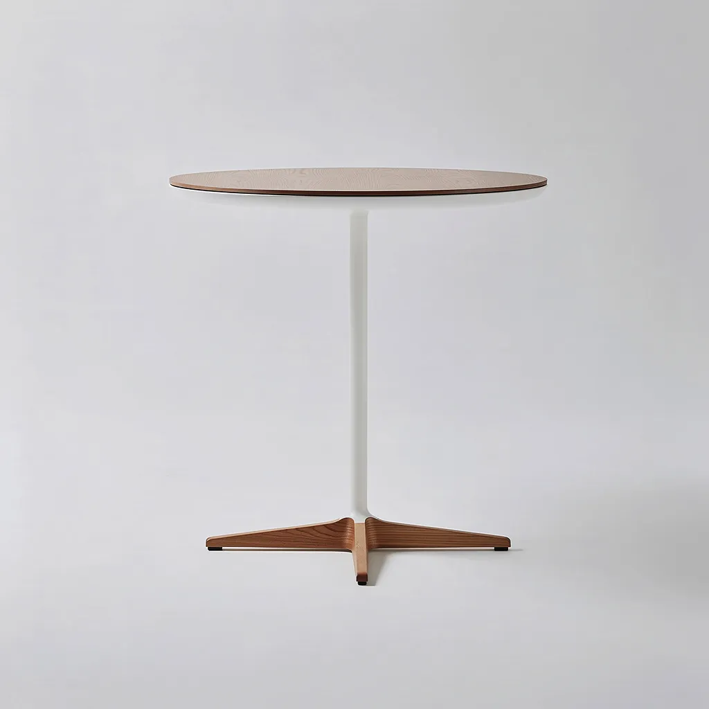Mesa lateral moderna com design escultural, vista 4
